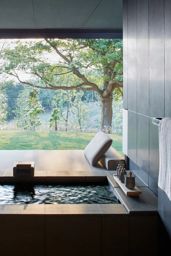 Mori Suite onsen overlooking garden