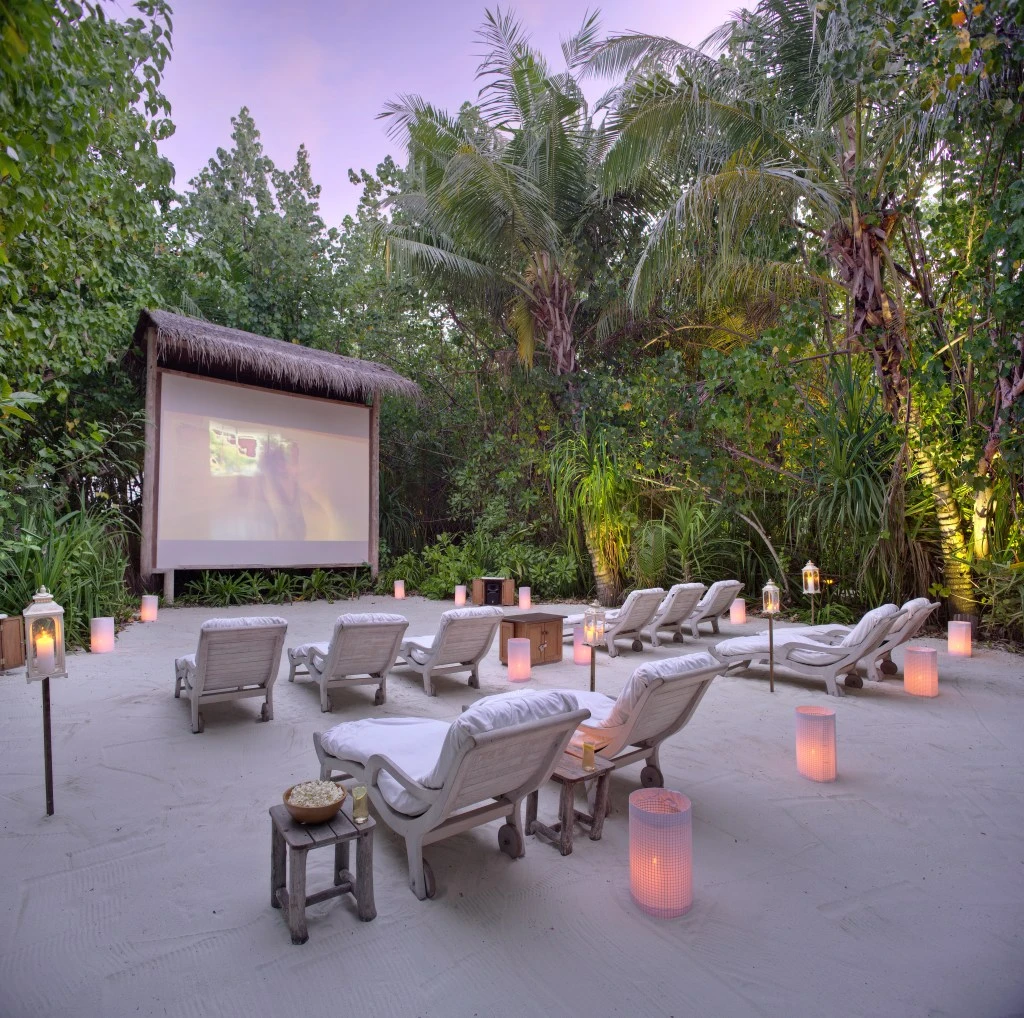 GLM_Jungle Cinema