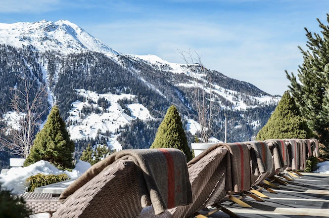 Bellatola_terrasse_spa4.JPG